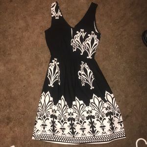 cute black and white tank top dress!